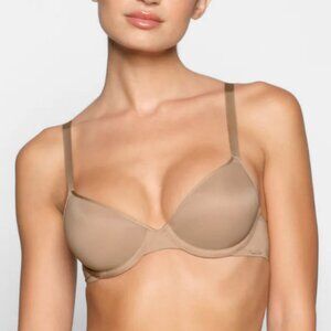 NWT SKIMS Weightless Demi Bra - Clay 38H